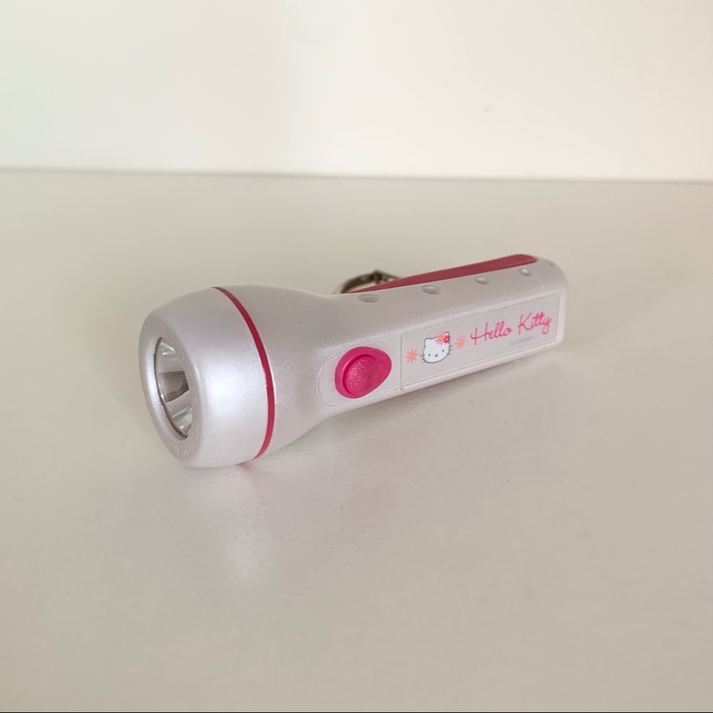 Y2k hello kitty mini flashlight keychain - Picture 2 of 13